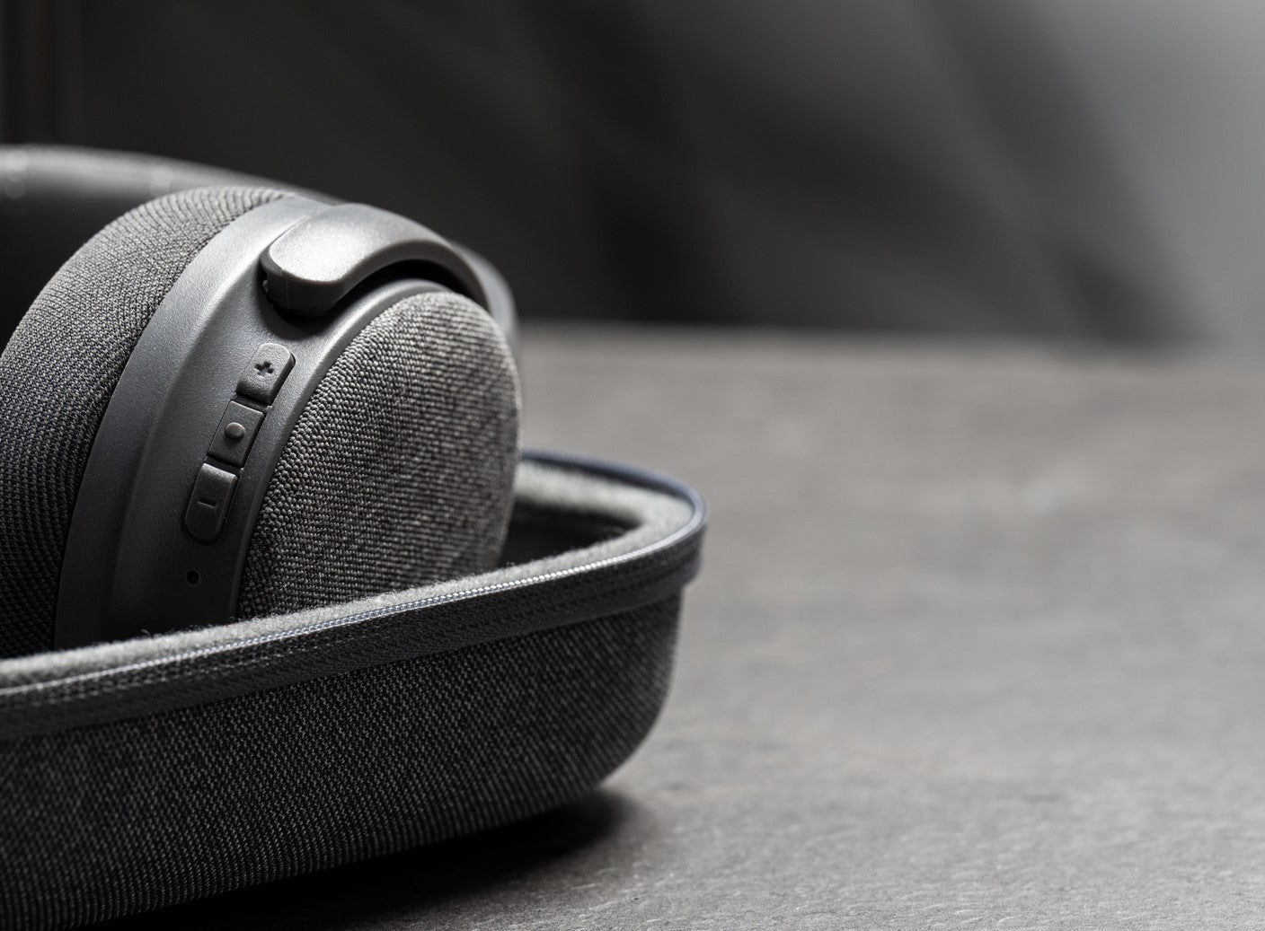 onanoff Focus+ - Wireless noise canceling headphones