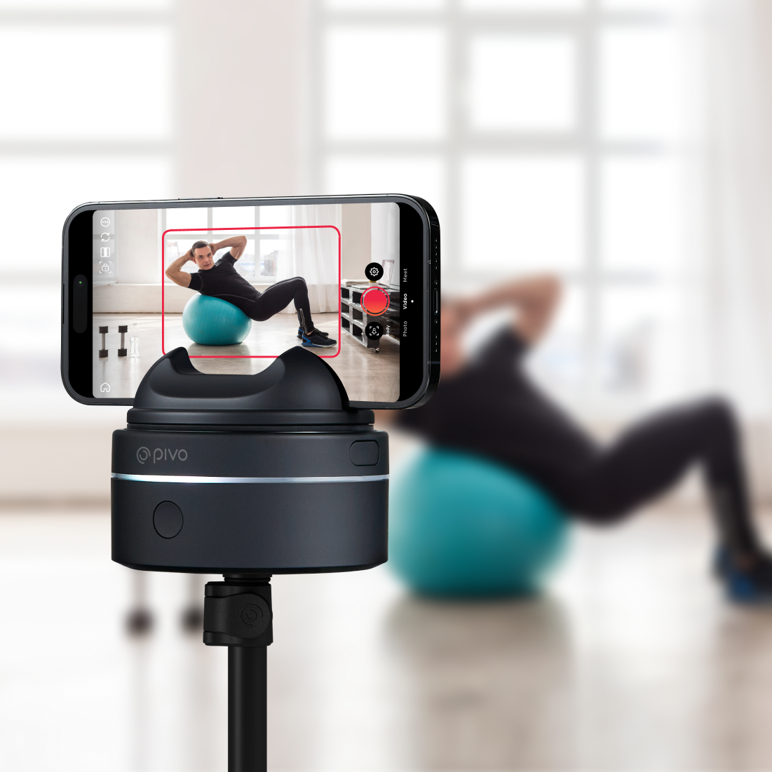 Pivo Max - tripod with high-speed auto tracking, multimedia