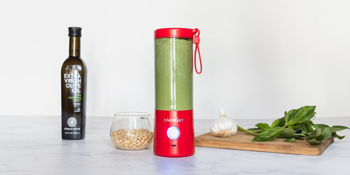 Blendjet2 the mixer for your favorite drinks on the go - Coral