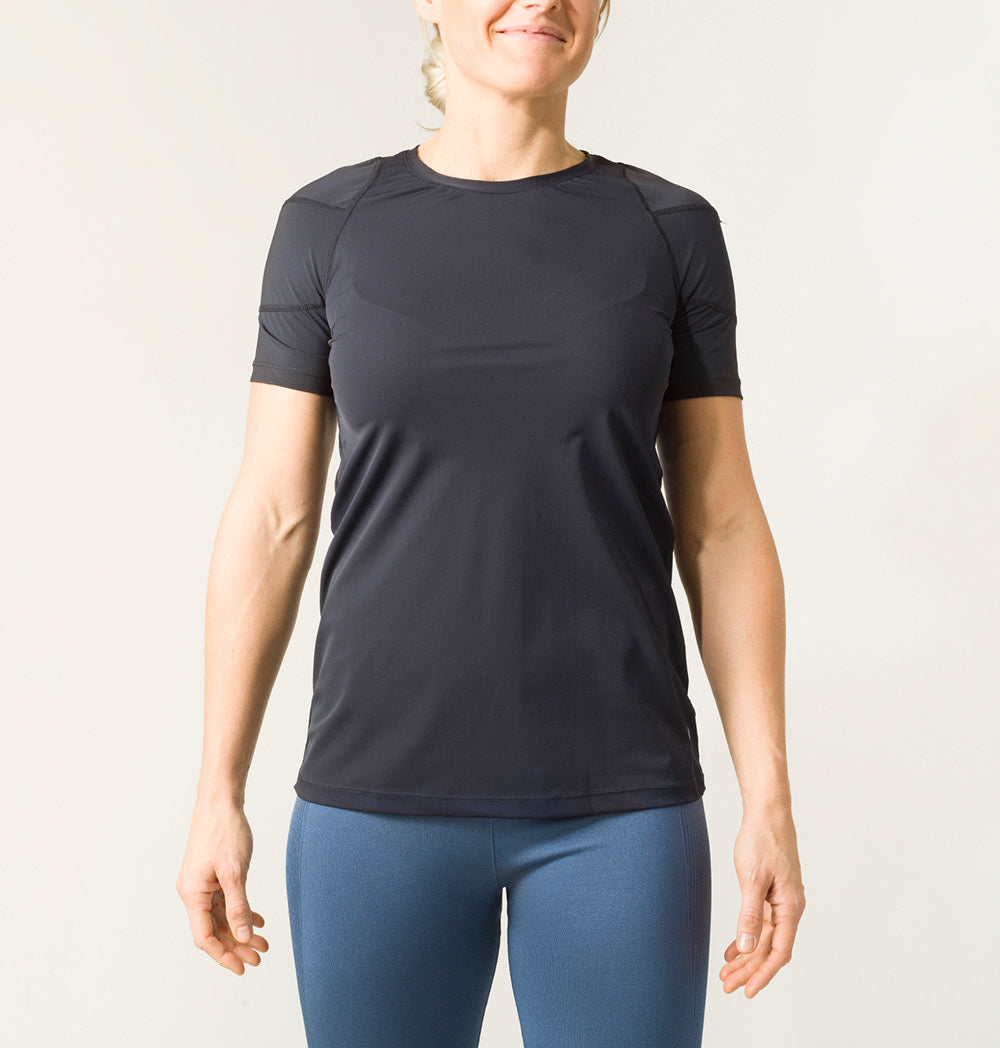 REMINDER POSTURE T-SHIRT WOMAN - erinnert Sie an eine aufrechte Haltung